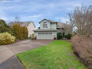 12432 SE Mountain Sun Dr, Clackamas, OR 97015
