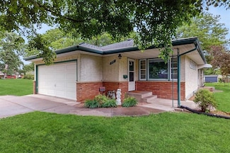 2913 Stinson Blvd, Saint Anthony, MN 55418