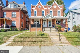 33 E Broadway Ave, Clifton Heights, PA 19018