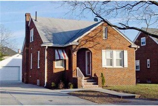 555 Billings Ave, Paulsboro, NJ 08066