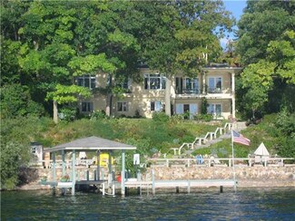 4506 Lake Dr, Canandaigua, NY 14424