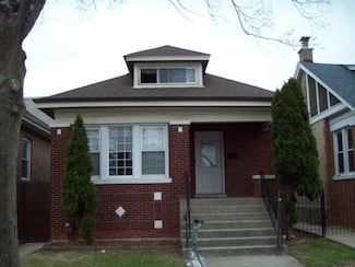 6040 S Whipple St, Chicago, IL 60629