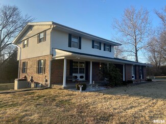 3816 S 46th St, Quincy, IL 62305
