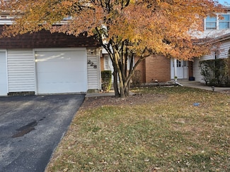 228 Monroe Rd Unit 4, Bolingbrook, IL 60440