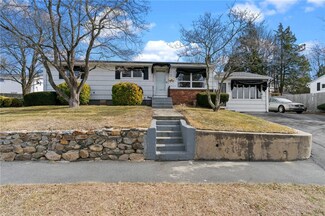 116 Stony Acre Dr, Cranston, RI 02920