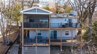489 Ginger Rd, Lake Ozark, MO 65049