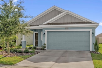 555 Jett Ln, Davenport, FL 33837