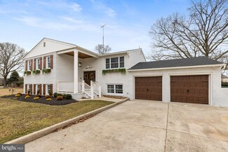 711 N Chew Rd, Hammonton, NJ 08037