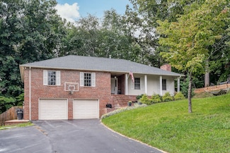 864 Spring Valley Rd, Cookeville, TN 38501