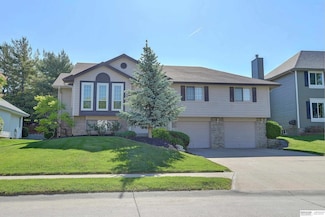 2209 N 151st St, Omaha, NE 68116