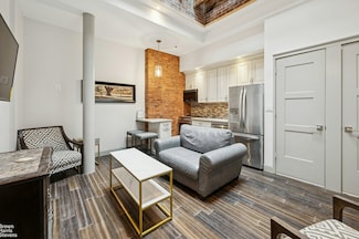 218 E 125th St Unit 3, New York, NY 10035
