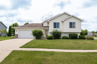 804 Johns Ln SE, Stewartville, MN 55976