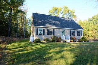 2 Paul Ln, Epping, NH 03042