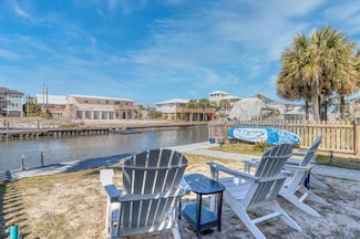 1429 Arkansas St Unit 3, Navarre, FL 32566
