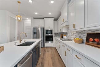 2437 Burberry Ln, Leander, TX 78641