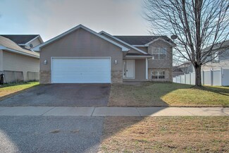 788 Park Brook Rd NW, Isanti, MN 55040