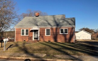 304 Sharp St, Lawrenceville, VA 23868
