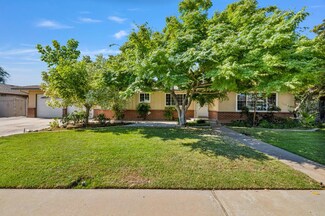 493 W Stuart Ave, Fresno, CA 93704