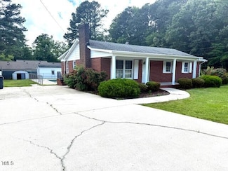 100 E Dale Dr, Oxford, NC 27565