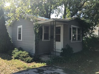 3055 E Faries Pkwy, Decatur, IL 62526