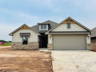 4310 SW Joanne Ln, Lawton, OK 73505
