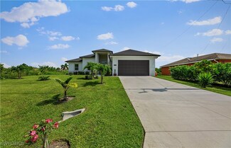 3002 42nd St SW, Lehigh Acres, FL 33976