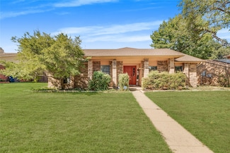 634 Chestnut Dr, Grand Prairie, TX 75052
