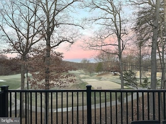 3538 Sutton Heights Cir, Fairfax, VA 22031