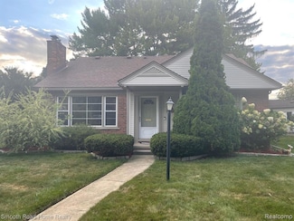 1414 Fairway Ct, Dearborn, MI 48124