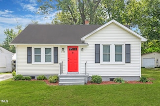 309 E 12th St, Washington, NC 27889