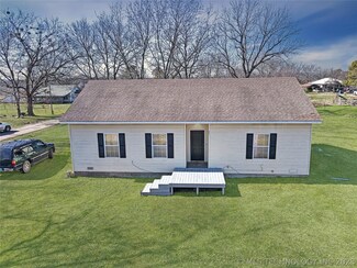 41 S Otis Ave, Dustin, OK 74839