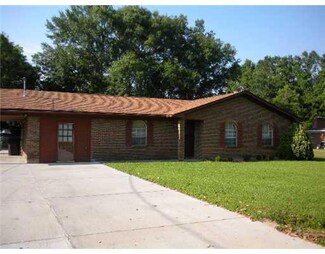 6613 Clark Ave, Moss Point, MS 39563