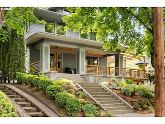 4000 NE Hassalo St, Portland, OR 97232