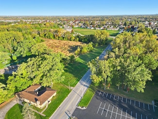 1640 Janice Dr, Schererville, IN 46375