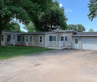 219 N Railroad St, Bladen, NE 68928