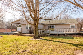 47320 72nd St, Watervliet, MI 49098