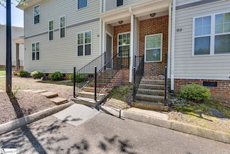 93 Huntress Dr, Greer, SC 29651