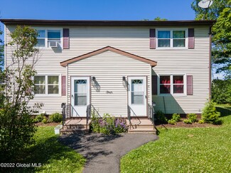 4 Clifford Rd, Albany, NY 12204