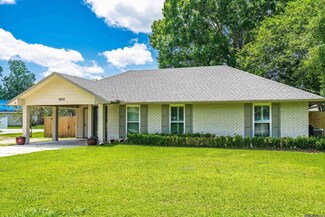 10211 Lake Park Ave, Gonzales, LA 70737