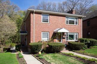 438 Lowell Ave, Newtonville, MA 02460