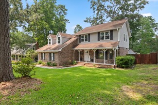 210 Smythe Dr, Summerville, SC 29485