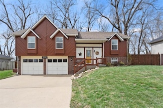210 Carol Ave, Belton, MO 64012