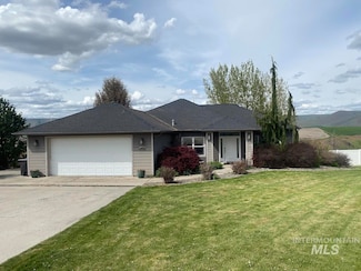 1041 Bighorn Dr, Lewiston, ID 83501