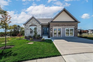 144 Columbia Meadows Ln, O'Fallon, MO 63366
