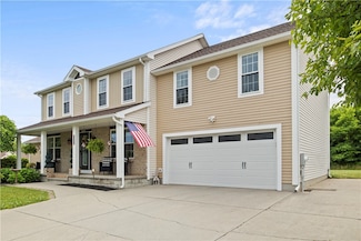 1343 Fieldcrest Ln, Victor, NY 14564