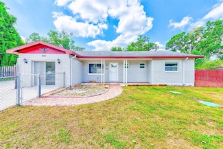 521 E Lumsden Rd, Brandon, FL 33511