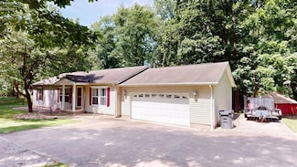 566 Lake Shore Dr, Willard, OH 44890