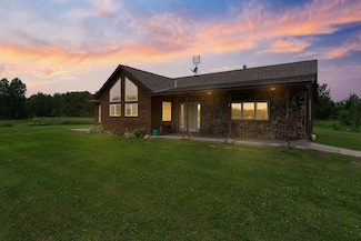 9741 Brook Dr, Pine City, MN 55063
