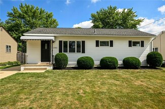 3741 Orchard St, Mogadore, OH 44260
