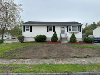 2 Michelle Dr, Nashua, NH 03062